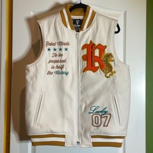 NWOT REBEL MINDS VEST size medium 🐅